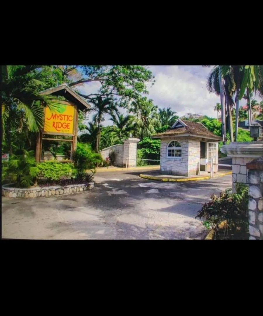 Apartment Comfort Zone At The Ridge E17 Ocho Rios
